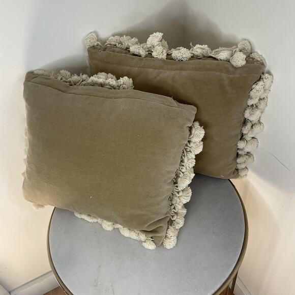 Qty. 3 Petit Point Needlepoint Wool Pillows 20” Sq & 12x14 French Abusson Style - Picture 13 of 16